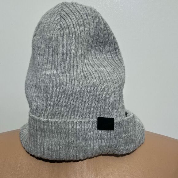 Dockers Unisex Adult Gray Ribbed Knit Soft Stretch Beanie Hat One Size - Picture 1 of 5